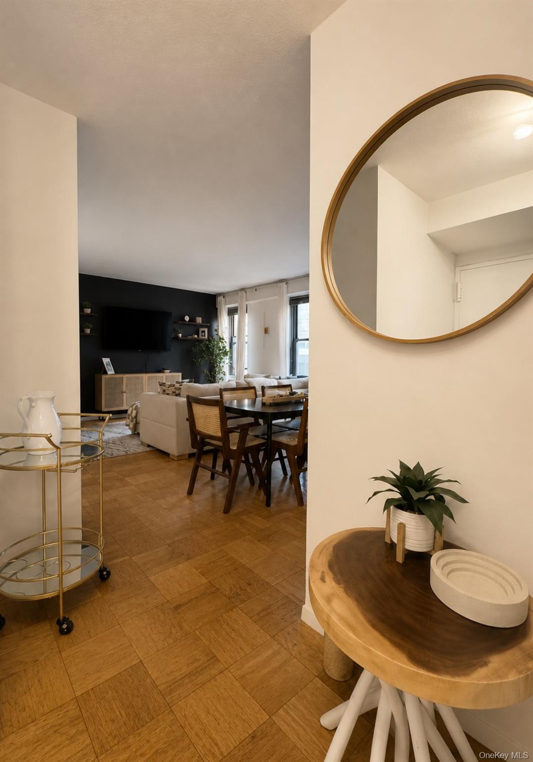 225 E 57th Street 20E