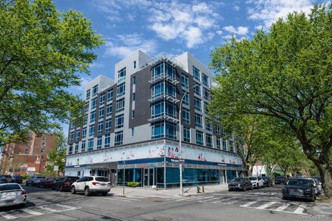 Photo of 97-45 63rd Drive #6G, Rego Park, NY 11374 (MLS # 984095)