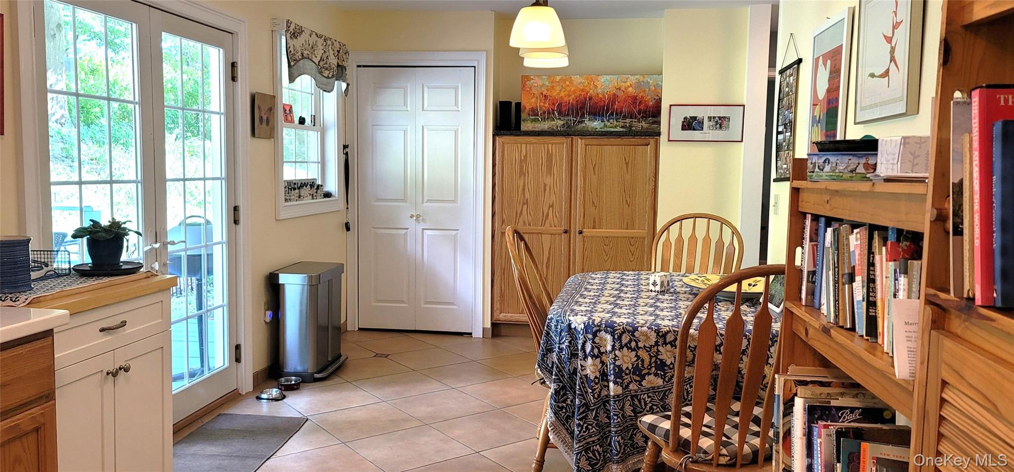 Rhinebeck, New York 12572, United States, 3 Bedrooms Bedrooms, ,3 BathroomsBathrooms,Residential,Active,224303