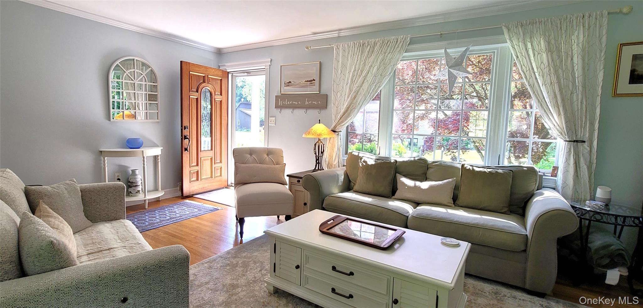 Rhinebeck, New York 12572, United States, 3 Bedrooms Bedrooms, ,3 BathroomsBathrooms,Residential,Active,224303