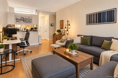1760 2nd Avenue 22E New York (Manhattan) NY 10128