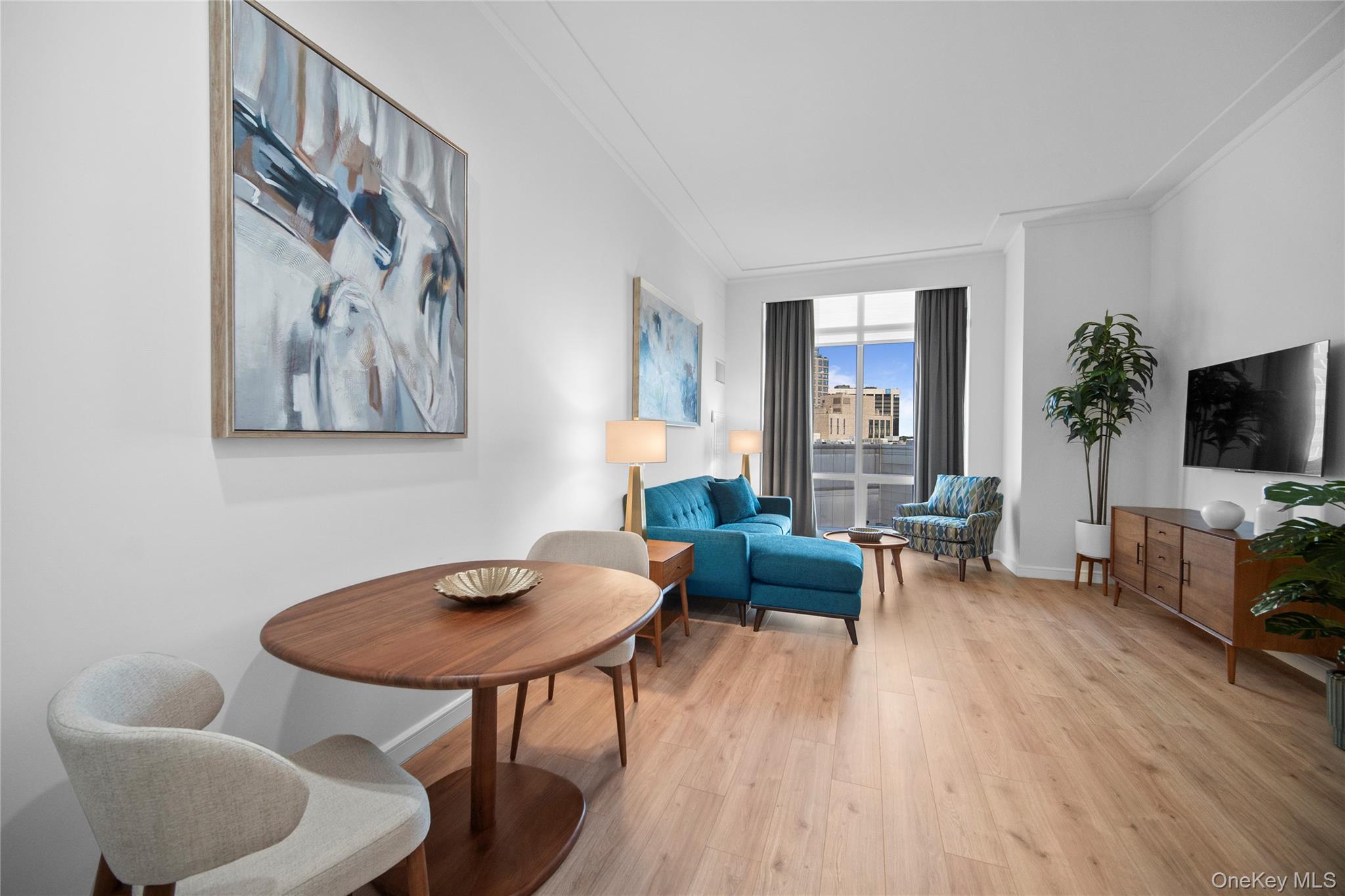 1 Renaissance Square 10D