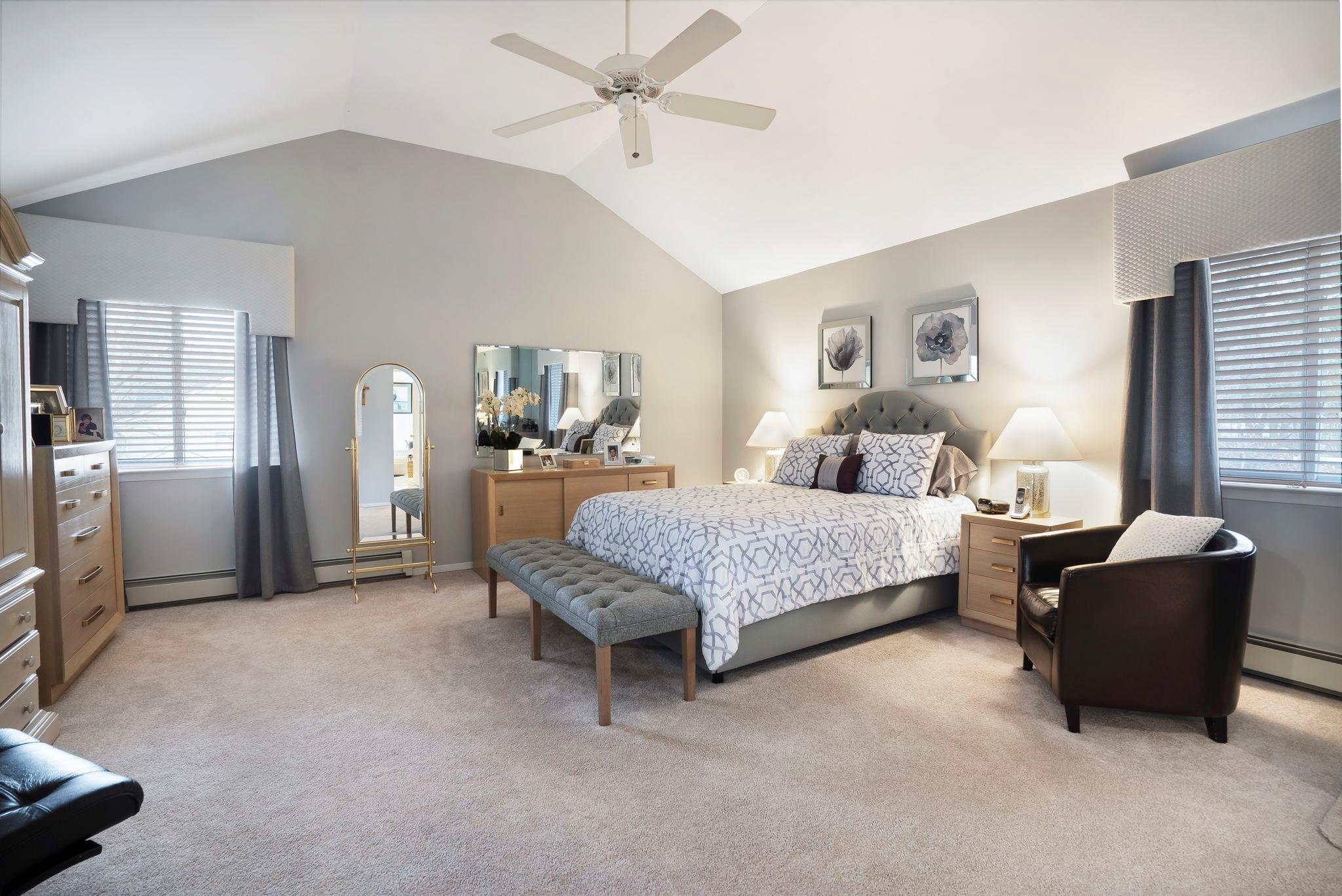 7 N Gateway Lane, Manorville, New York image 20
