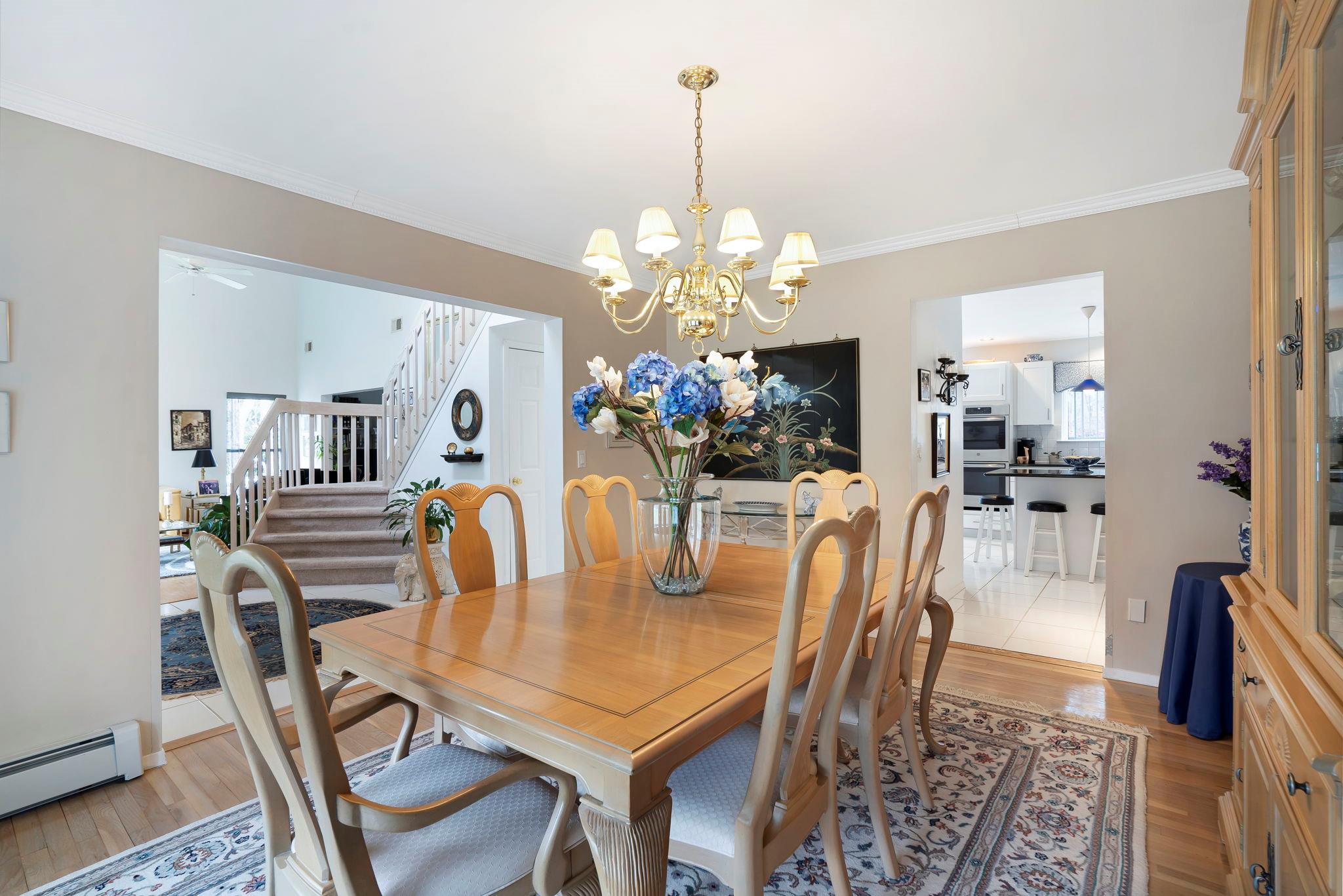 7 N Gateway Lane, Manorville, New York image 9