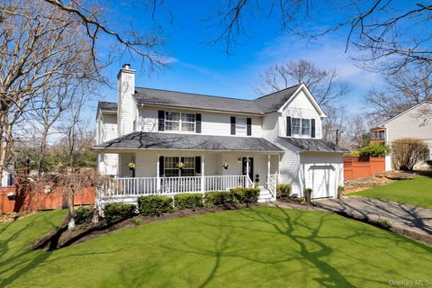 139 Ridgewood Avenue Farmingville NY 11738