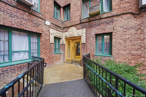 Condo For Sale - 1420 Parkchester Road #MF<br/> Bronx County, Bronx, NY 10462