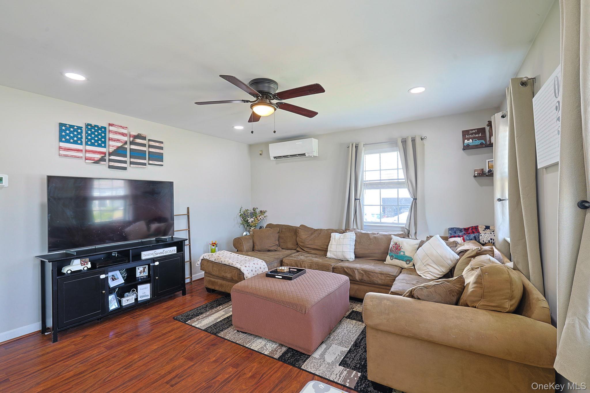 3 Sharon Drive