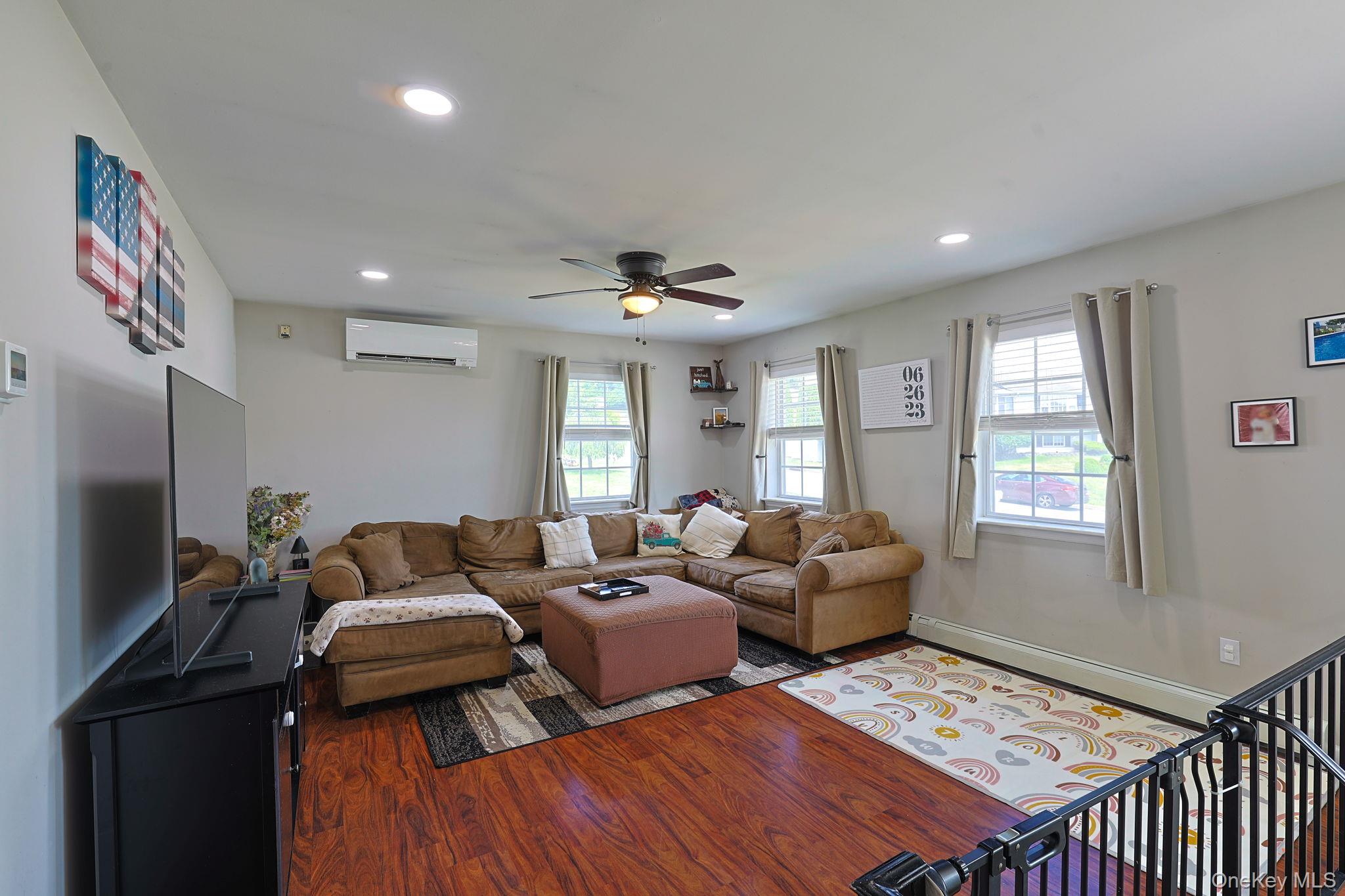 3 Sharon Drive