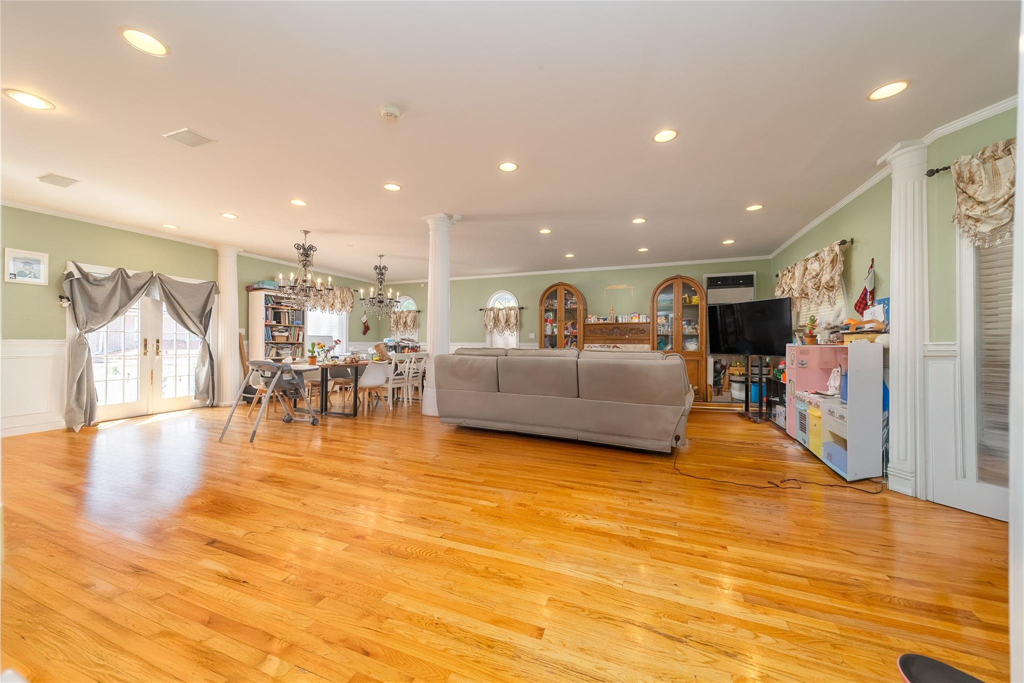 3225 155th Street, Flushing, New York image 3