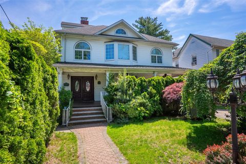 3225 155th Street Flushing NY 11354