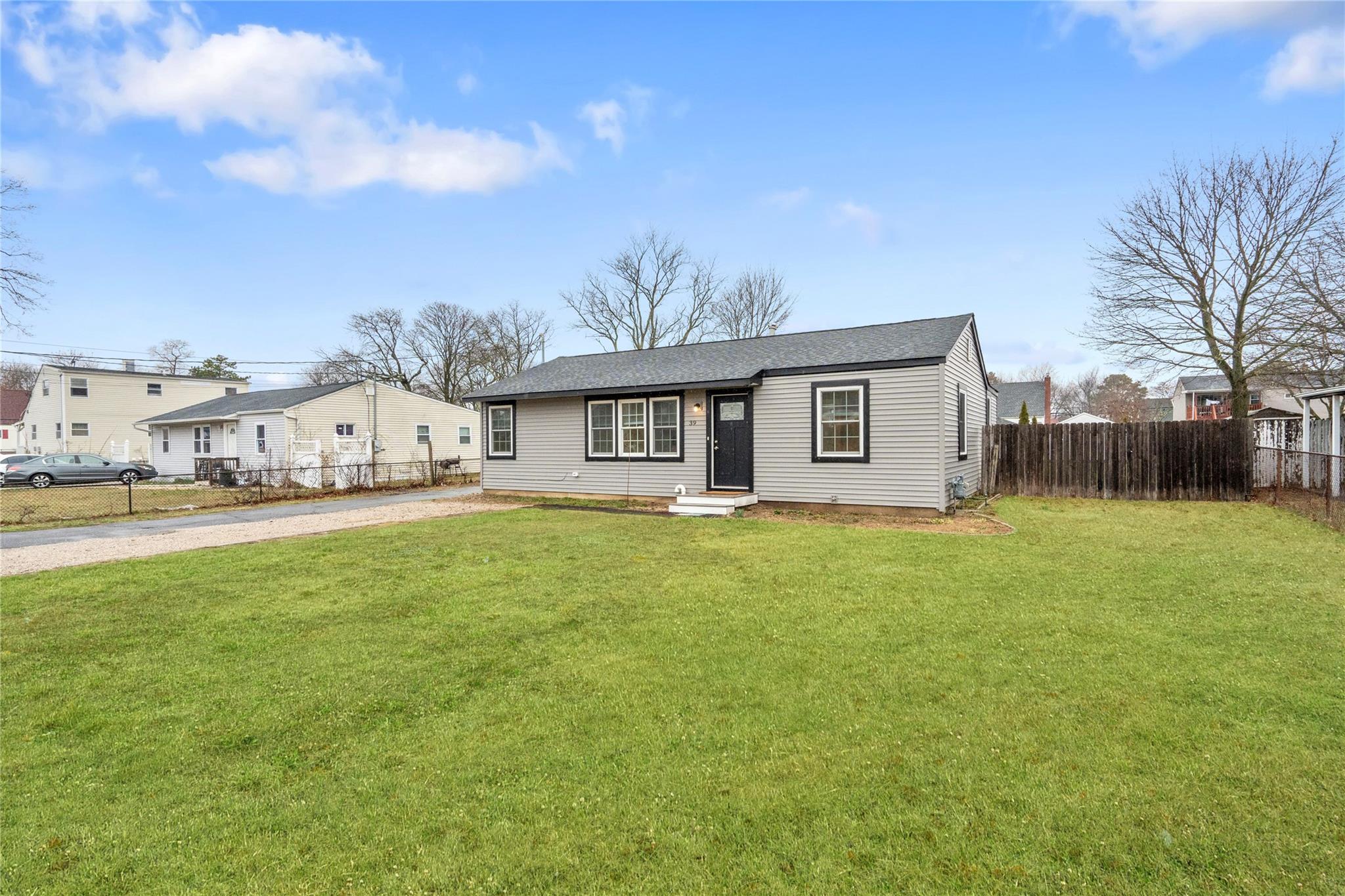 39 Yarnell Street, Brentwood, New York image 2