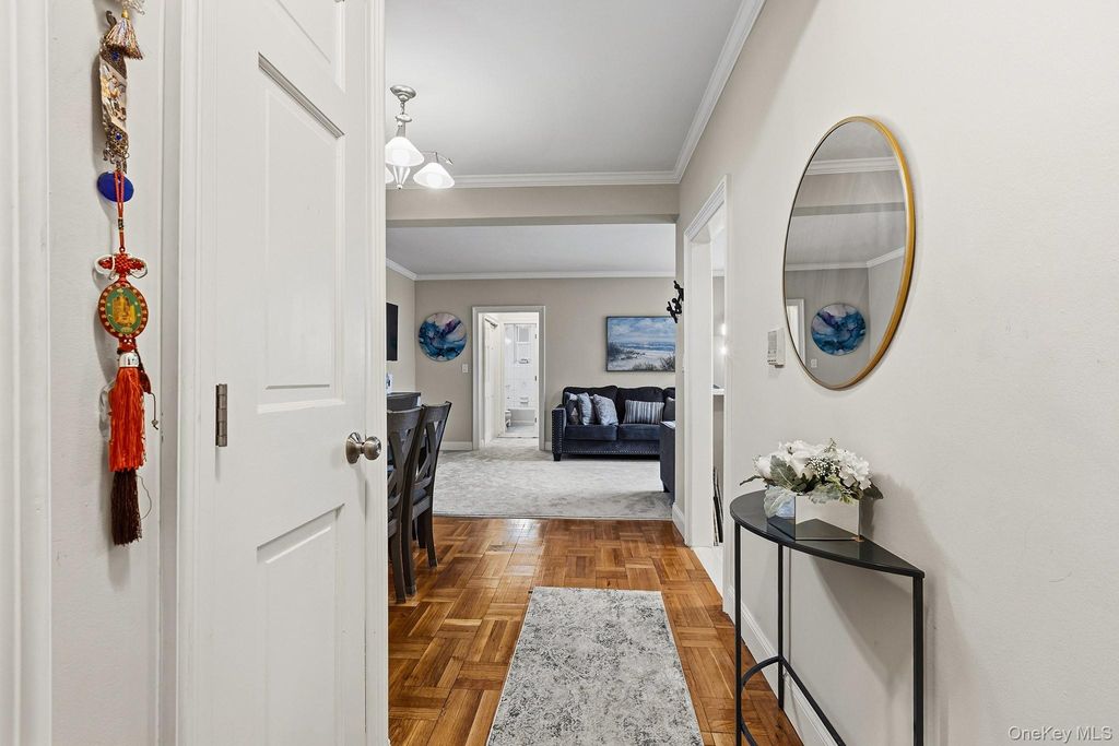 Photo of 210 Pelham Road #6E, New Rochelle, NY 10805 (MLS # 963384)