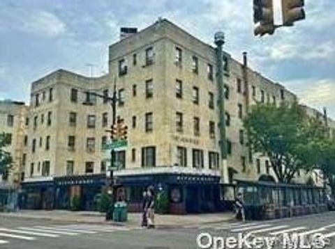 Homes For Sale - 21-05 33 Street #5F<br/> Astoria, NY 11101