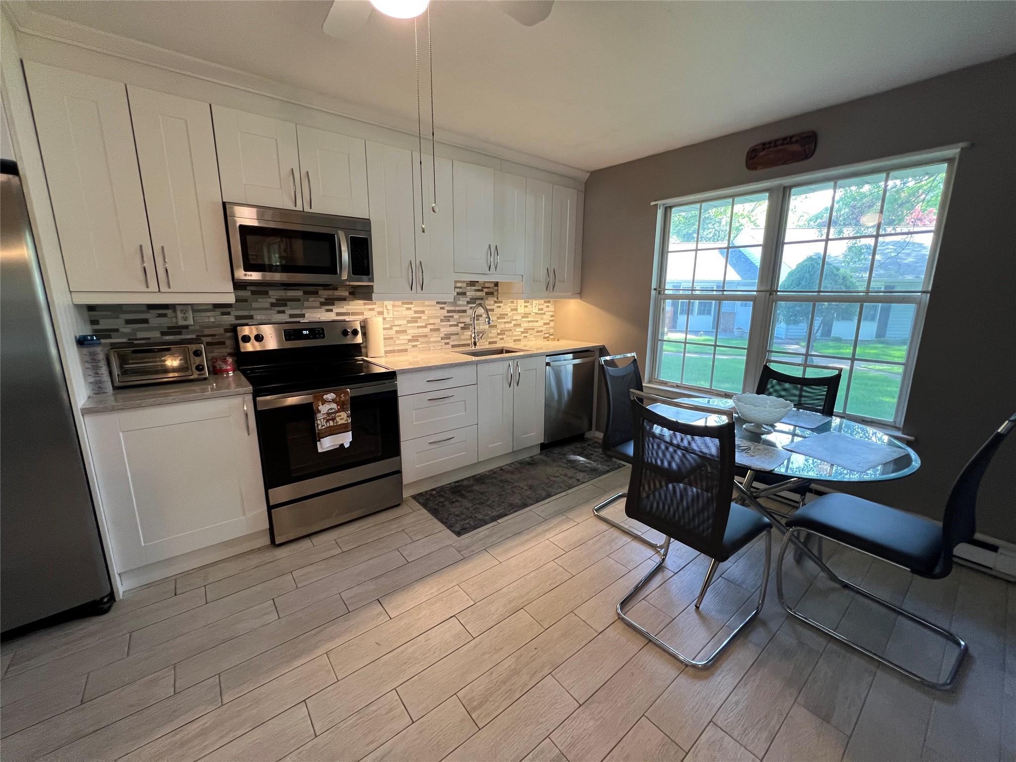 411A Weymouth Court #411A, Ridge, New York image 18