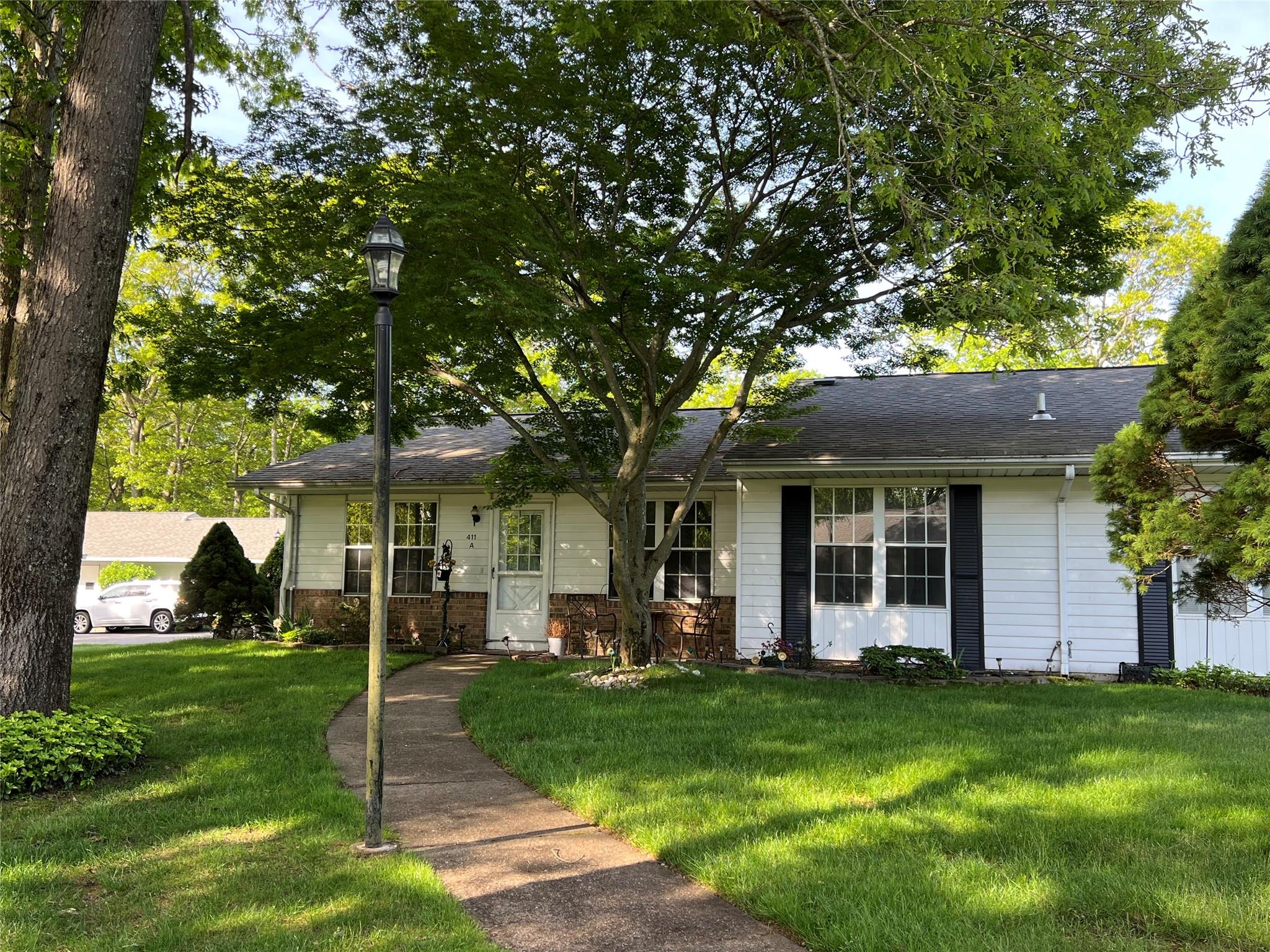 411A Weymouth Court #411A, Ridge, New York image 3