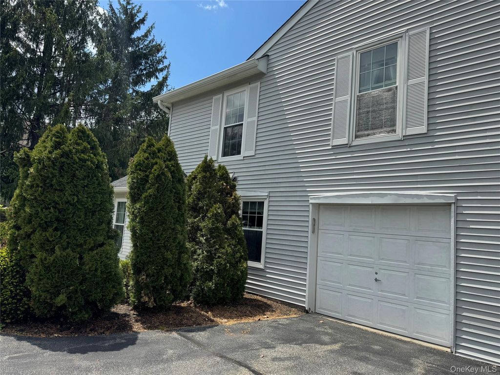 Photo of 24 Olde Wagon Road, Warwick, NY 10990 (MLS # 997061)