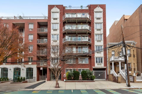 Condo For Sale - 23-25 31st Avenue #PENTHOUSE 7C<br/> Astoria, NY 11106