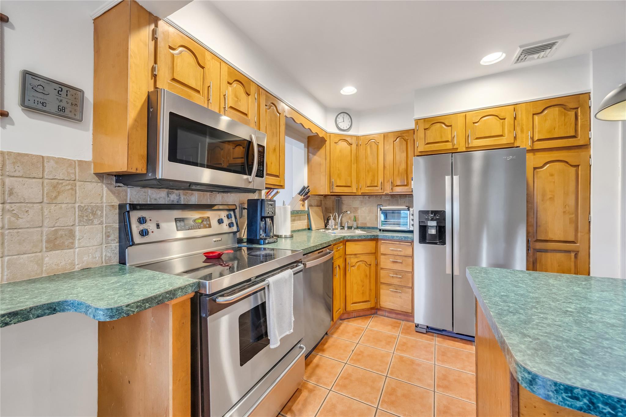 244 S Park Avenue, Rockville Centre, New York image 6