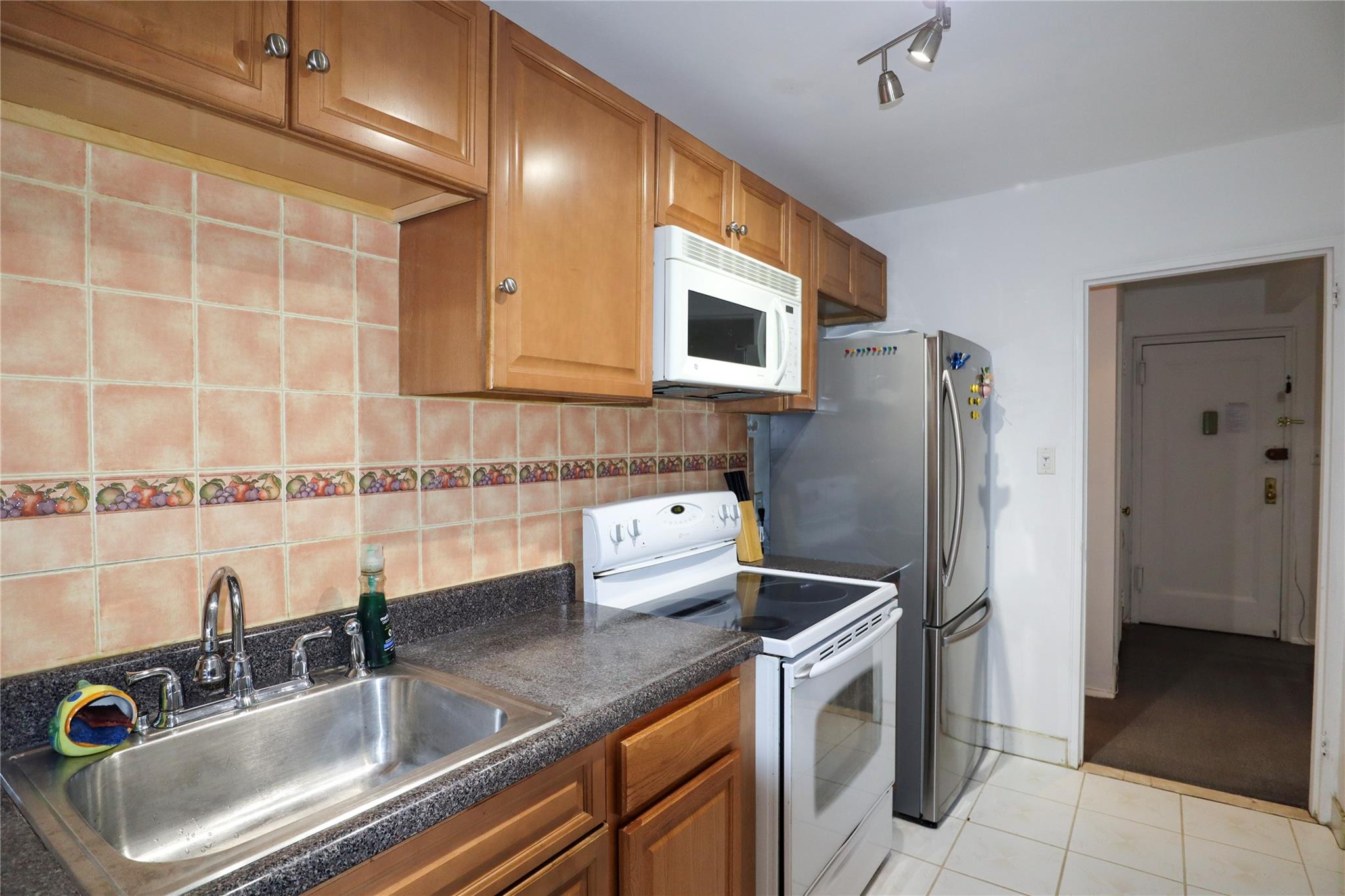 87-40 W Francis Lewis Boulevard #A67, Queens Village, Florida image 11