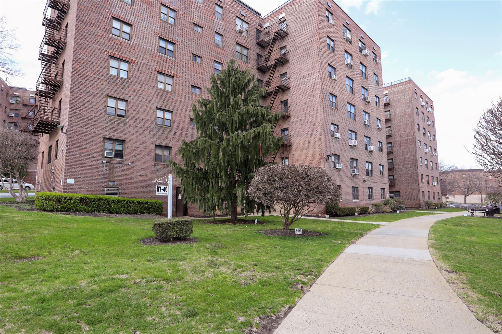 87-40 W Francis Lewis Boulevard #A67, Queens Village, Florida image 2