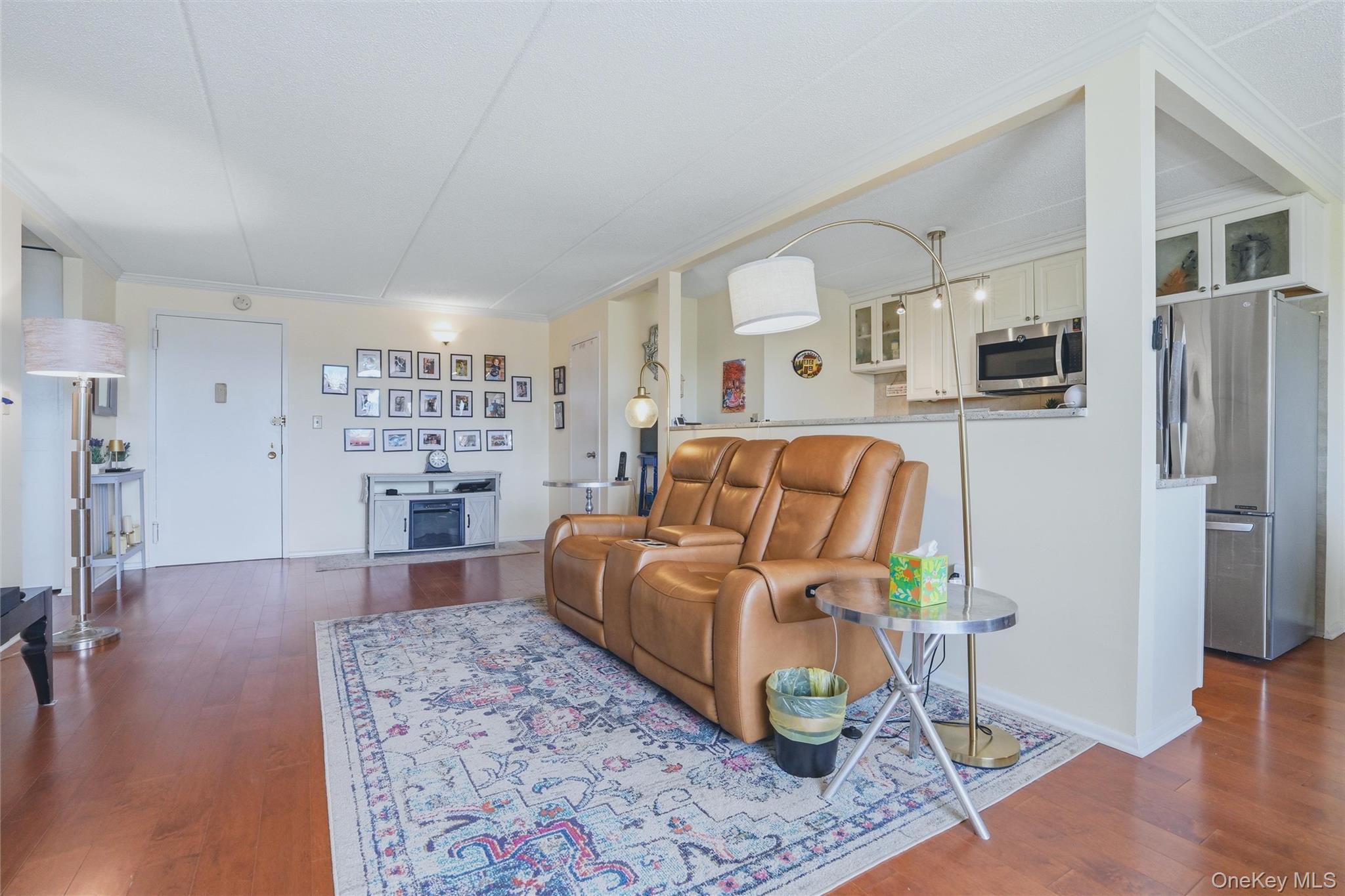 160 Academy Street 9J