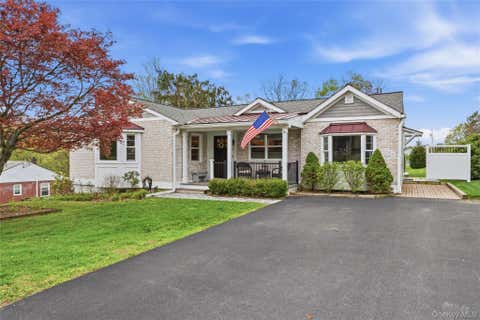 Homes For Sale - 6 Willow Lane<br/> Fishkill, NY 12524