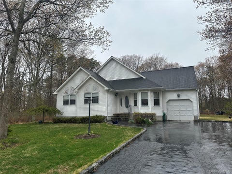 Homes For Sale - 3 Horseshoe Lane<br/> Center Moriches, NY 11934