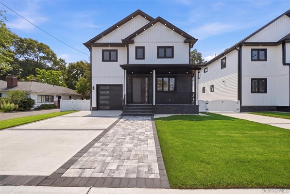 24 SURREY LN, VALLEY STREAM, NY 11580 - Image 7937dd8dafe267faae3dfee3959f4b74/1083728077