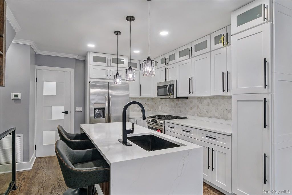 Photo of 5218 Avenue M, Brooklyn, NY 11234 (MLS # 957748)