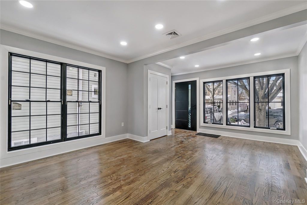 Photo of 5218 Avenue M, Brooklyn, NY 11234 (MLS # 957748)