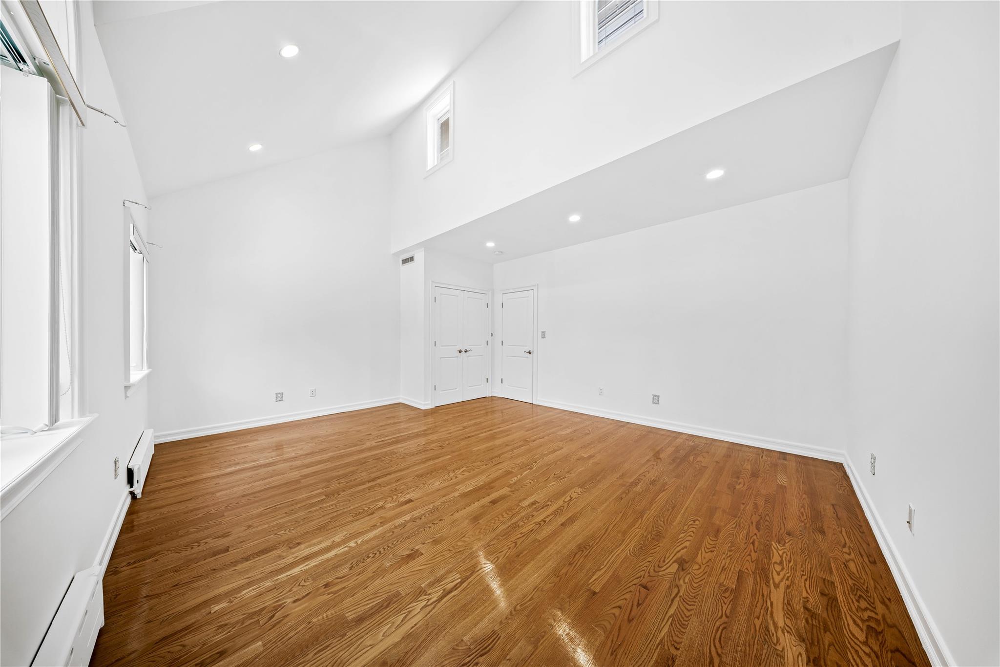 22-69 21 Street, Astoria, New York image 14
