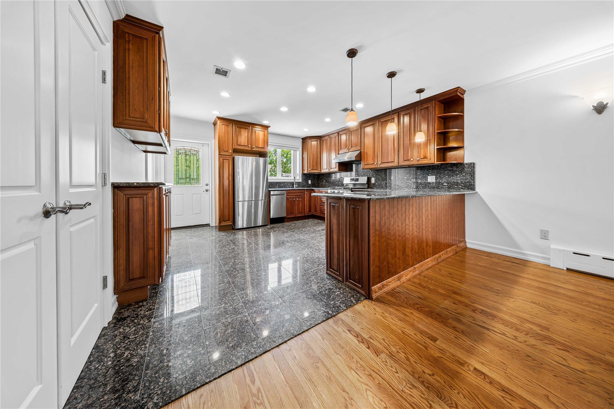 22-69 21 Street, Astoria, New York image 9