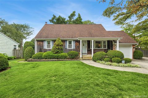 Photo of 222 Half Hollow Road, Deer Park, NY 11729 (MLS # 900516)