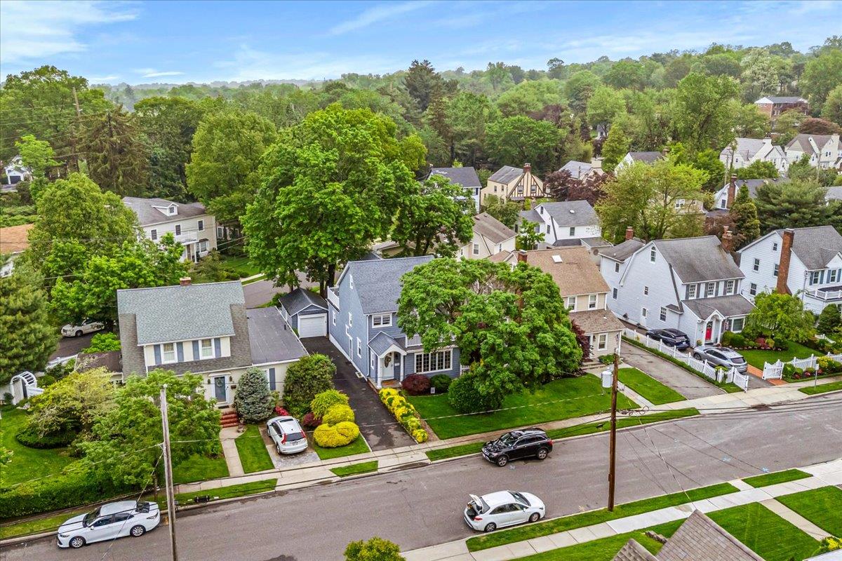 23 Beechwood Avenue