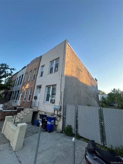 Multifamily For Sale - 26 Gunther Place<br/> Brooklyn, NY 11233