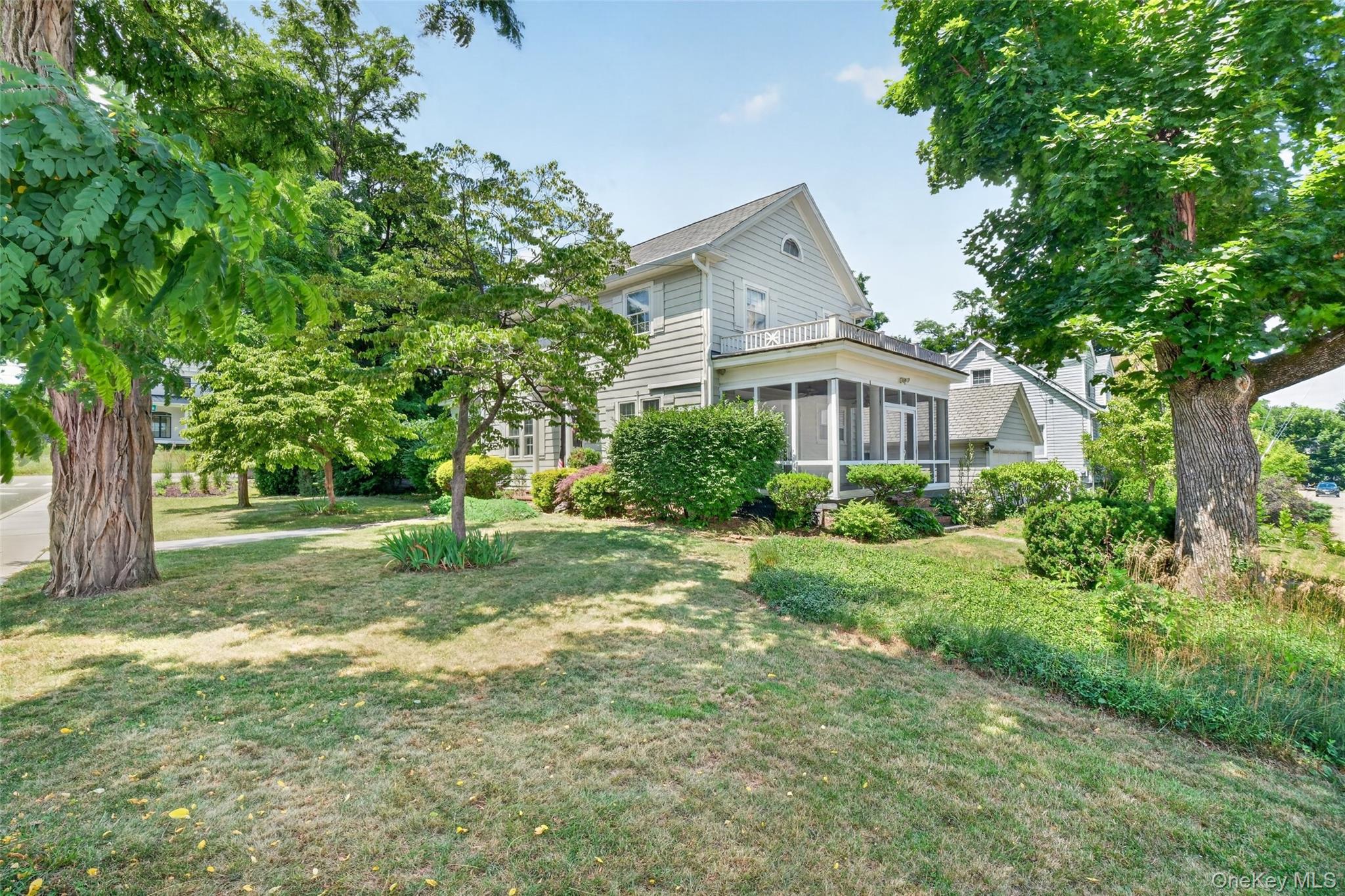 9 Teller Avenue