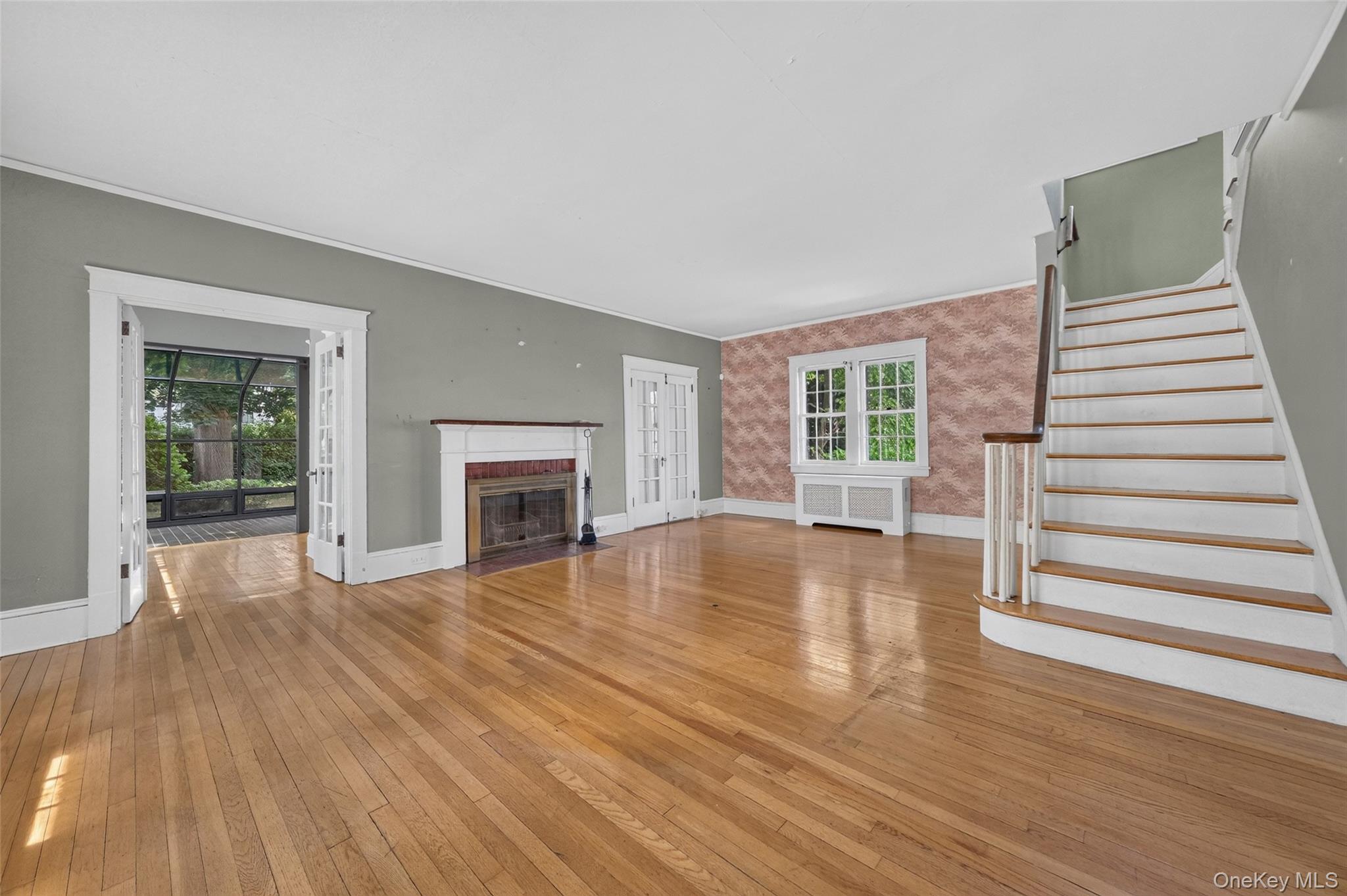 9 Teller Avenue