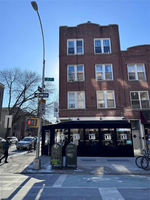 31-02 35th Street Astoria NY 11106