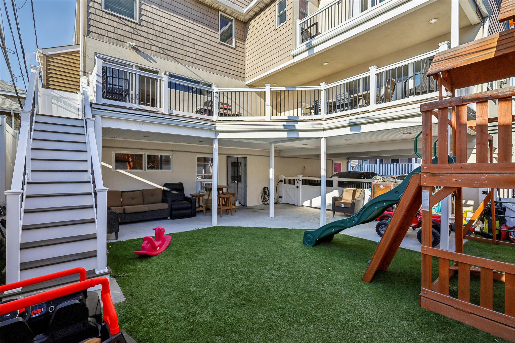71 Michigan Street, Long Beach, New York image 34