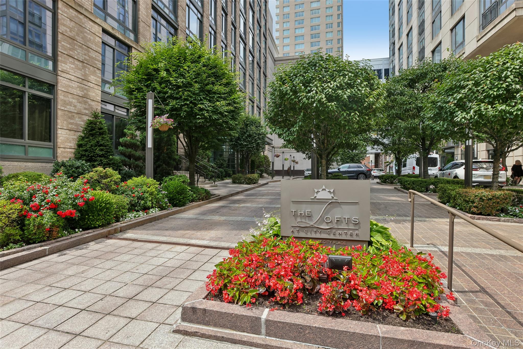 25 City Place 6C