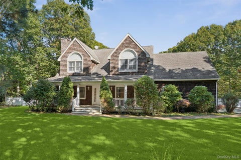 Photo of 4 Bennett Drive, East Quogue, NY 11942 (MLS # 1065039)