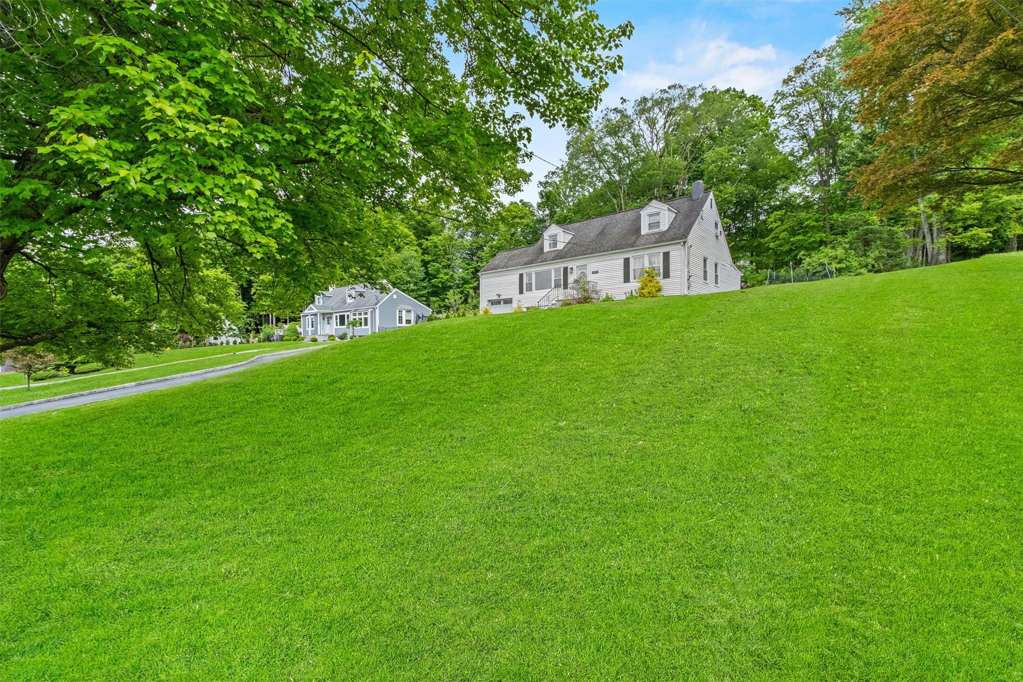 3518 Overlook Avenue, Yorktown Heights, New York image 4