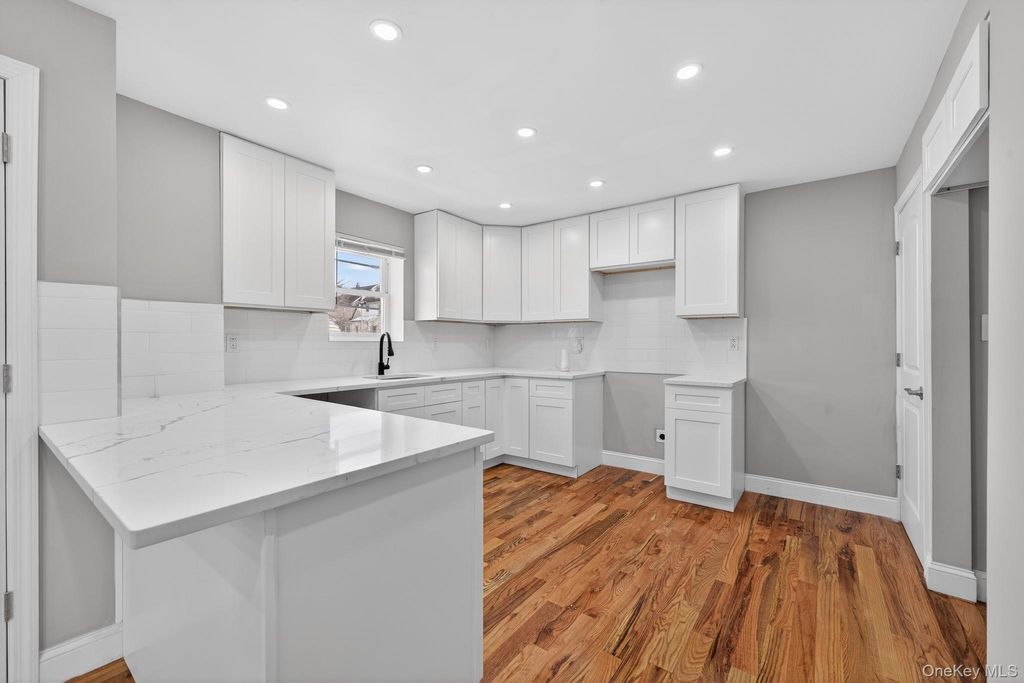 Photo of 191-44 113th Avenue, Saint Albans, NY 11412 (MLS # 963451)