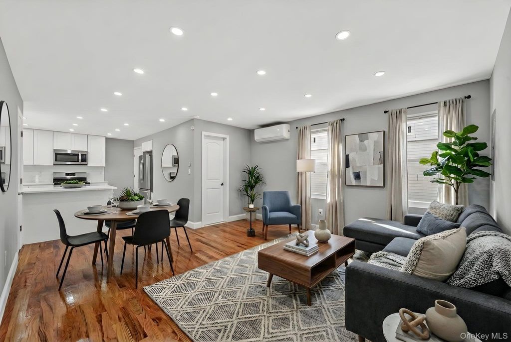 Photo of 191-44 113th Avenue, Saint Albans, NY 11412 (MLS # 963451)