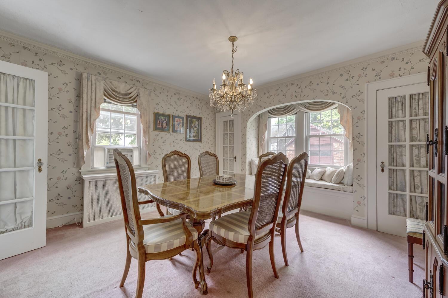 189 Meadowsweet Road, Mineola, New York image 9