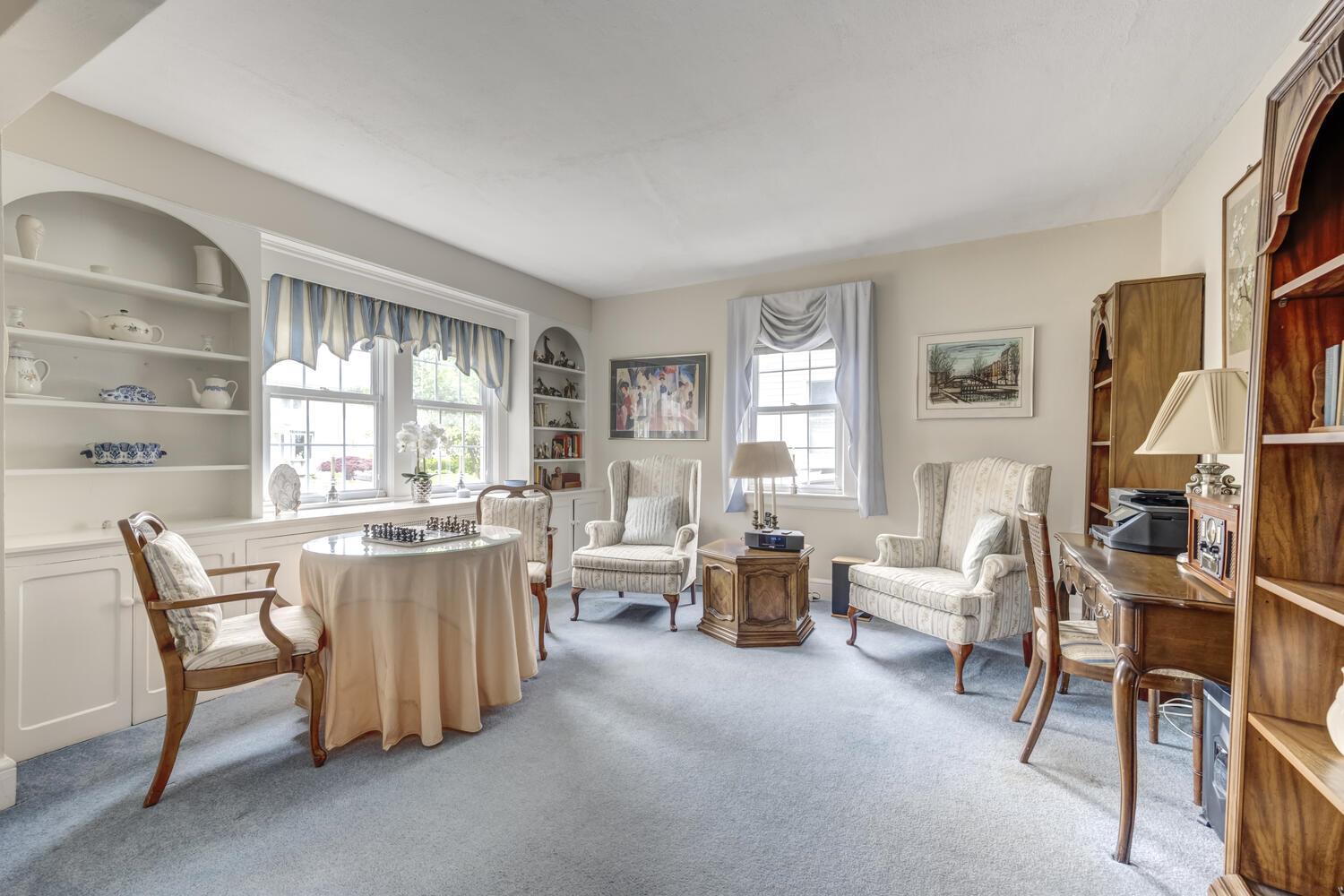 189 Meadowsweet Road, Mineola, New York image 7