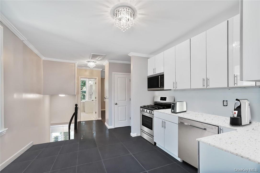 192 Ashford Avenue 2