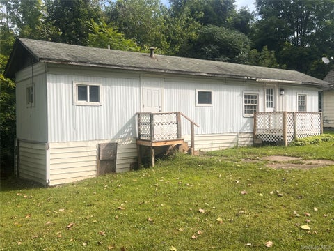 Mobile Home For Rent - 70 Minnewaska Trail<br/> Kerhonkson, NY 12446