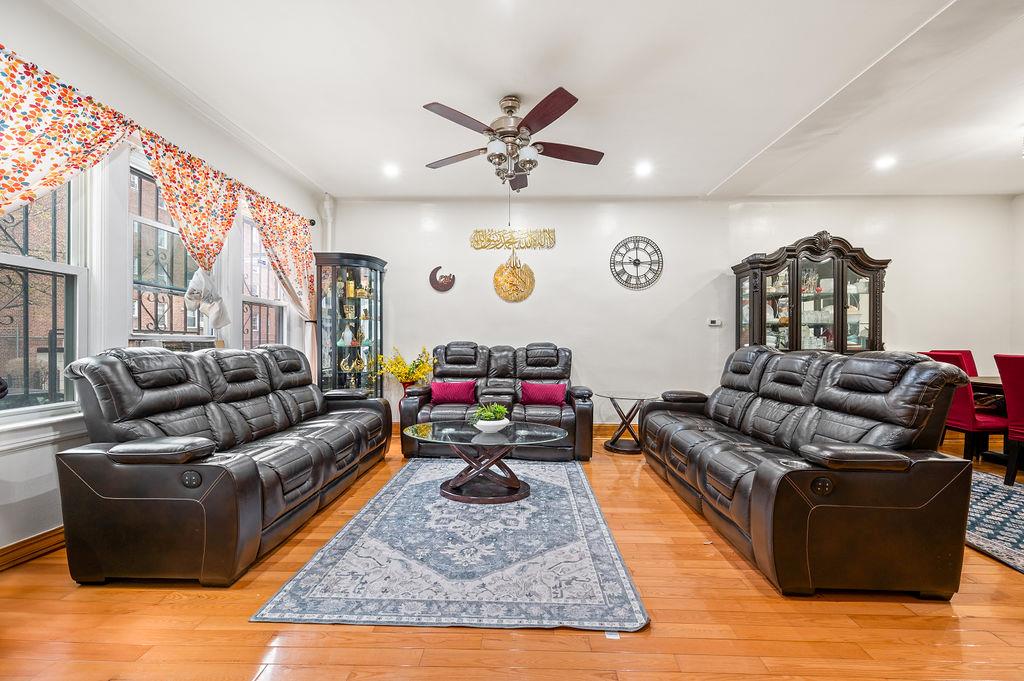 34-15 91 Street, Jackson Heights, New York image 3