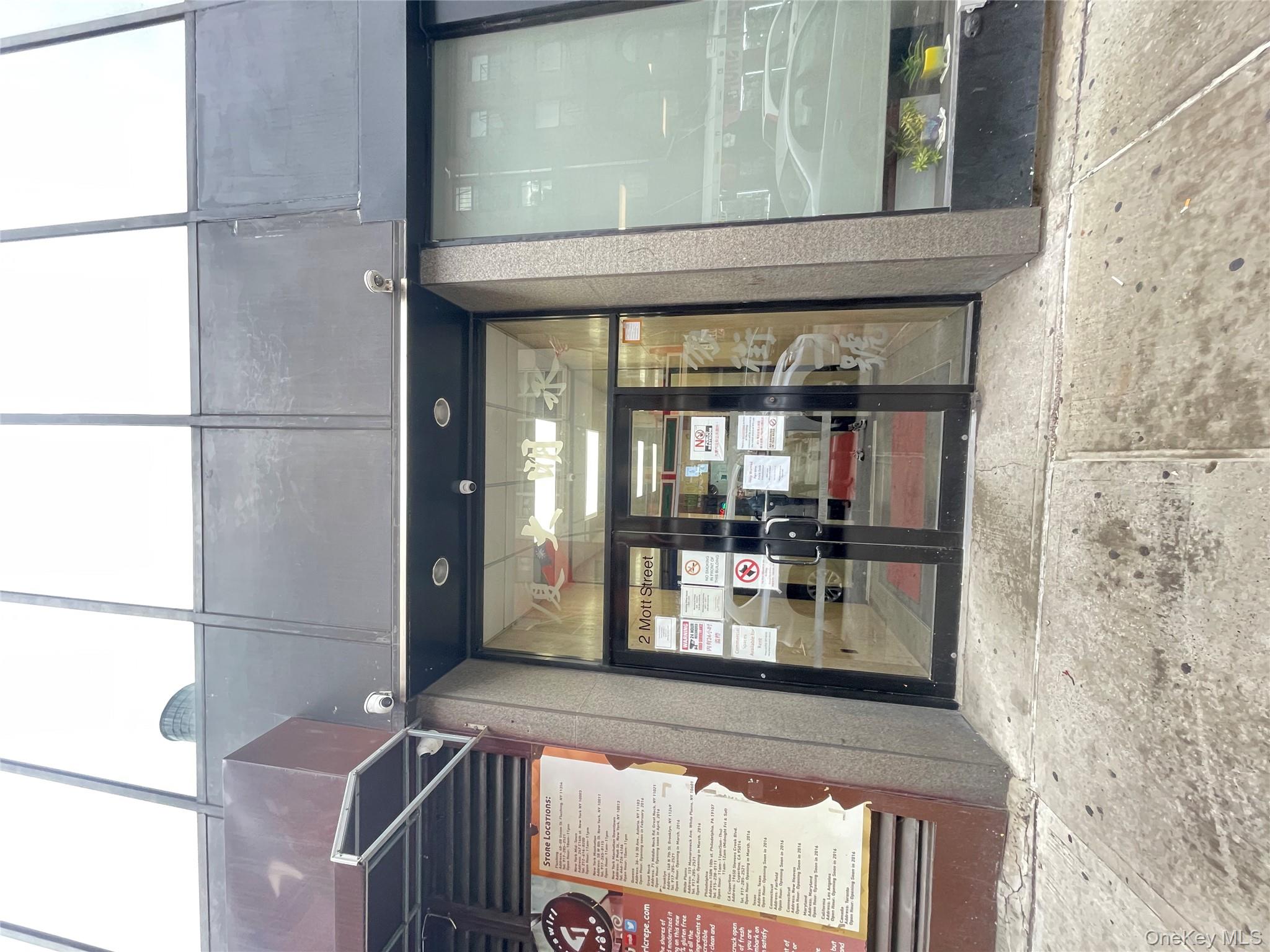 2 Mott St